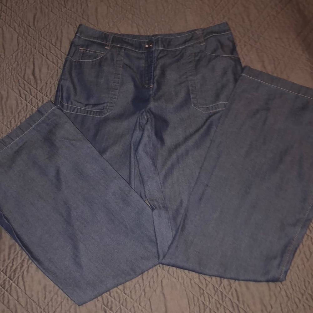 Denim pants with front and back pockets